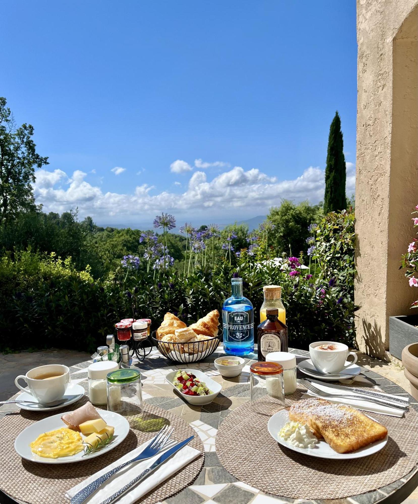 Les Hauts De La Riviera Cabris Exteriör bild